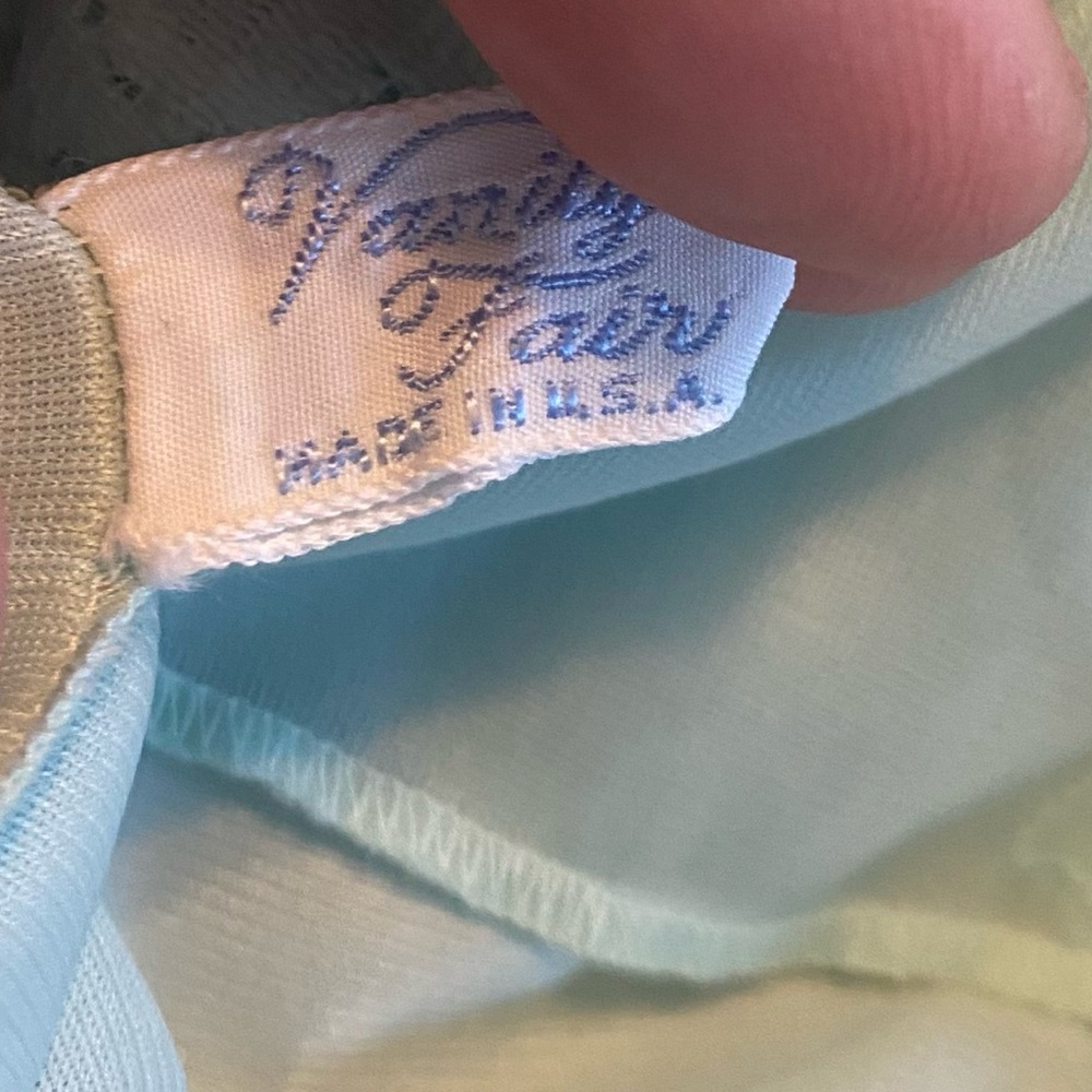 Vintage Vanity Fair mint green chemise slip nightgown with lace detailing. 36/M - Picture 9 of 10